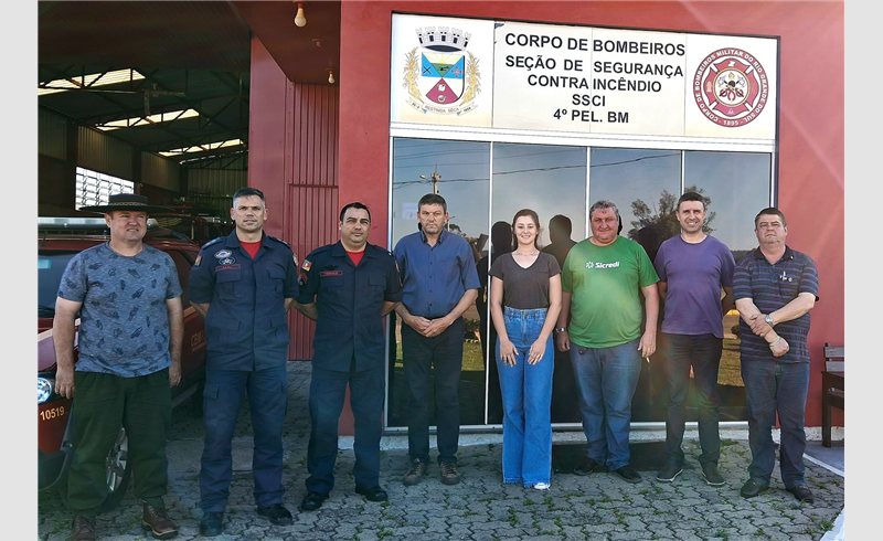 Bombeiros, Consepro e Sicredi realizam reunião para tratar de melhorias para guarnição