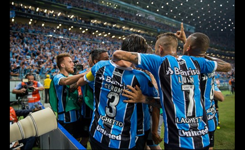 Grêmio vence na Arena: o tri se aproxima