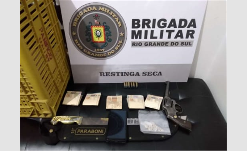 Apreensão de arma e drogas pela Brigada Militar na noite de quarta-feira