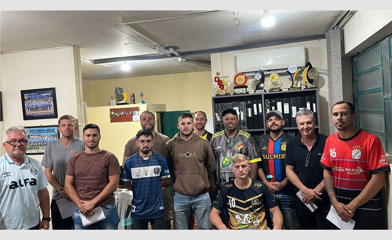 Campeonato Municipal de Futsal inicia inscrições com reunião e presença de 12 equipes