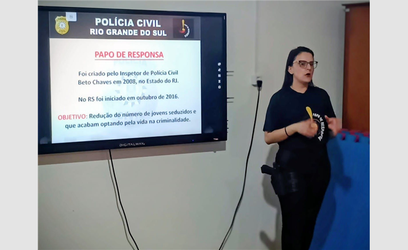 Papo de Responsa  na Escola Leonor Pires de Macedo.