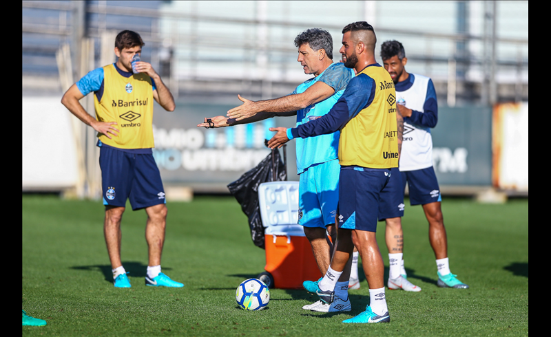 Grêmio busca vitória simples para passar à semifinal