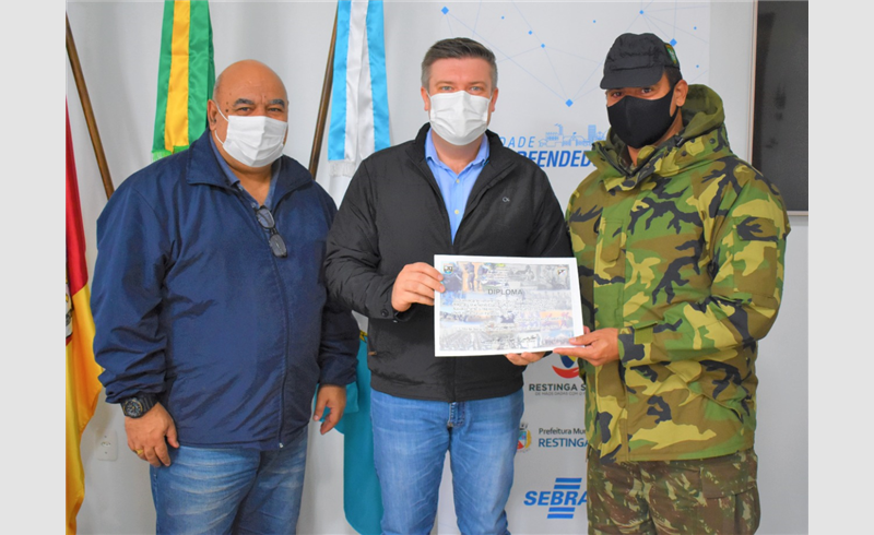 Restinga Sêca recebe diploma de agradecimento do Centro de Instrução de Operações Especiais do Exército