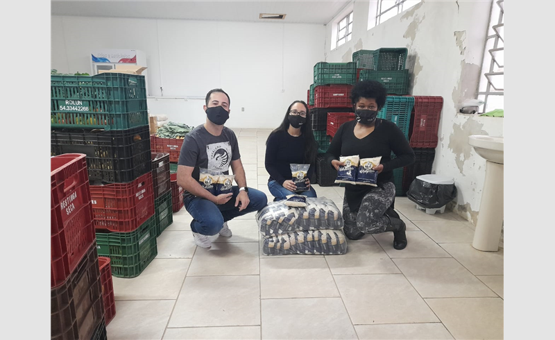Lirvobol doa cestas básicas para Secretaria de Desenvolvimento Social