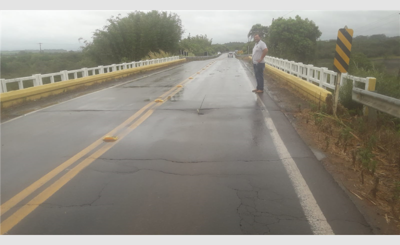 Ponte sobre a várzea do Rio Vacacaí Mirim apresenta problemas na tarde de hoje, 14/12