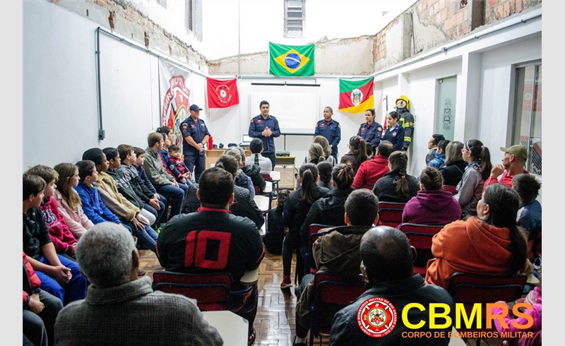 Projeto "Bombeiro Mirim" é lançado oficialmente na região