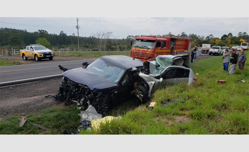 Range Rover com placas de Restinga Sêca se envolve em acidente na RSC 287