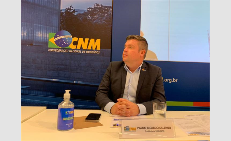 Presidente da Famurs participa de reunião do Conselho Político da CNM