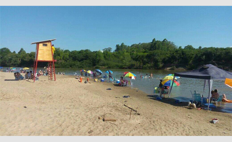Balneário das Tunas recebe bom público no final de semana