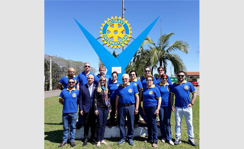 Governador Distrital do Rotary Club faz visita a Restinga Sêca