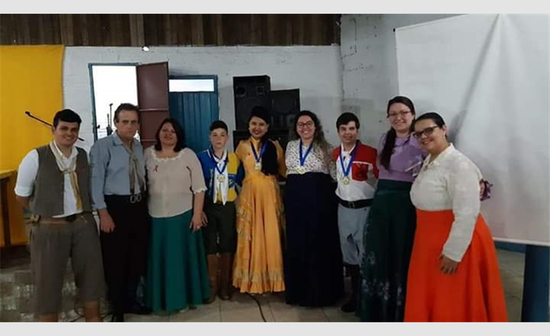 13° Região Tradicionalista premia jovem restinguense com Medalha Jovem Destaque Artístico 2019