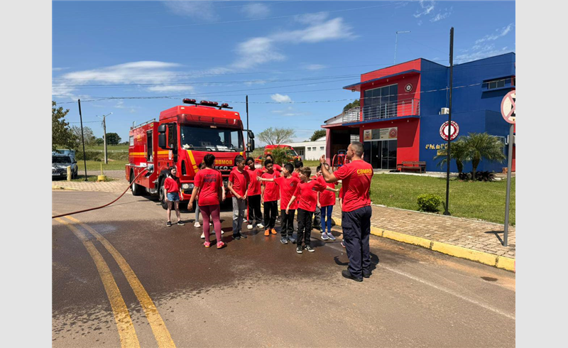 Projeto Bombeiro Mirim realiza formatura da 5ª turma em Restinga Sêca
