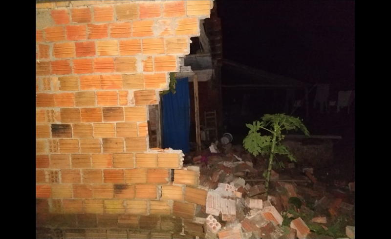 Residência em Lomba Alta é danificada após briga