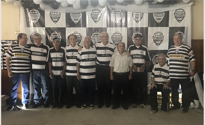 Quarta-feira de homenagens aos 62 anos do Restinguense F.C.