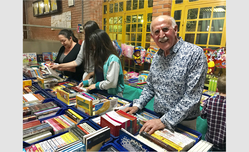 Inicia a XV Feira do Livro e Mostra Pedagógica da Escola Francisco Manoel