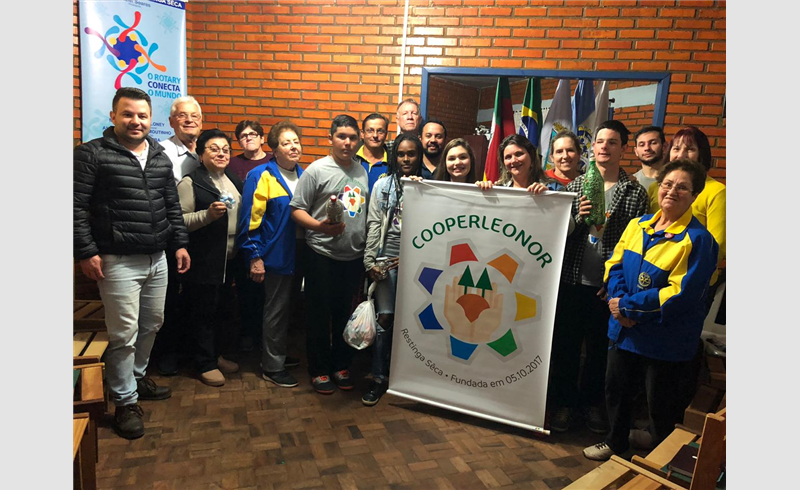 Escolas realizam doação de lacres ao Rotary de Restinga Sêca
