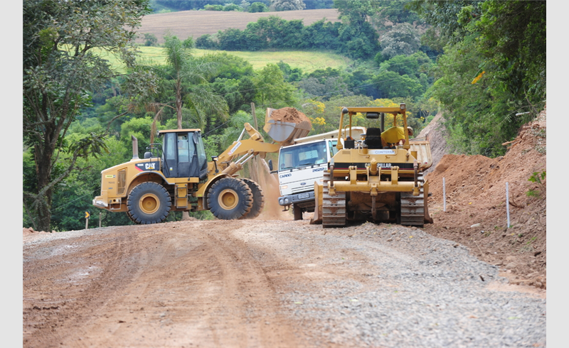 REGIÃO | Obras na ERS-149 bloqueiam o trânsito entre Nova Palma e Pinhal Grande