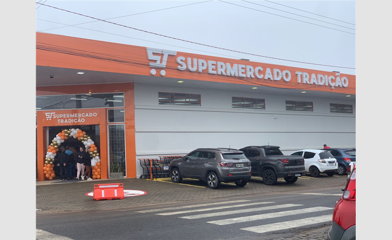 Supermercado Tradição de casa nova