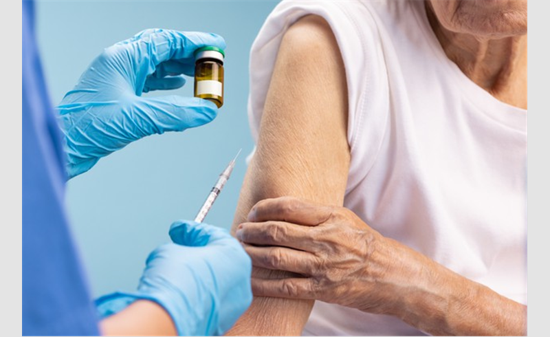 Autorizada segunda dose de reforço da vacina contra a Covid-19 para idosos acima de 70 anos no RS