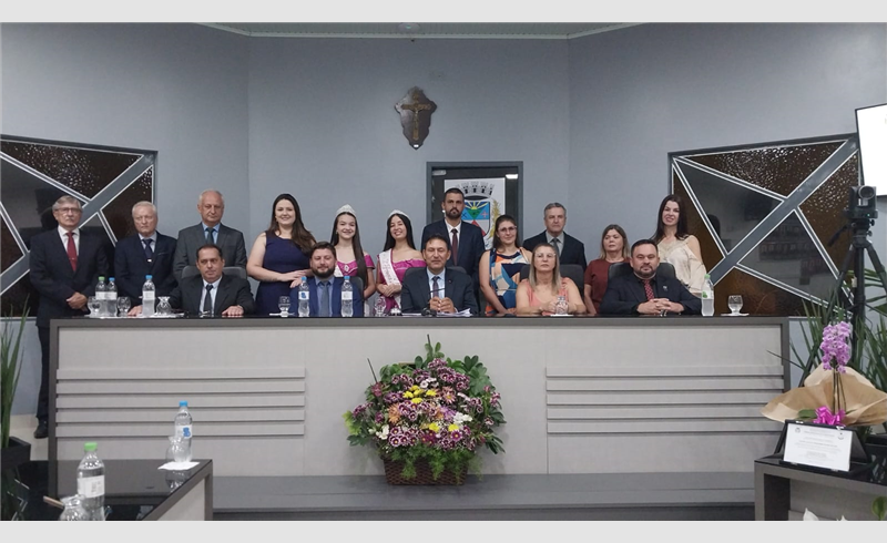 Câmara de Vereadores homenageia mulheres em Sessão Solene