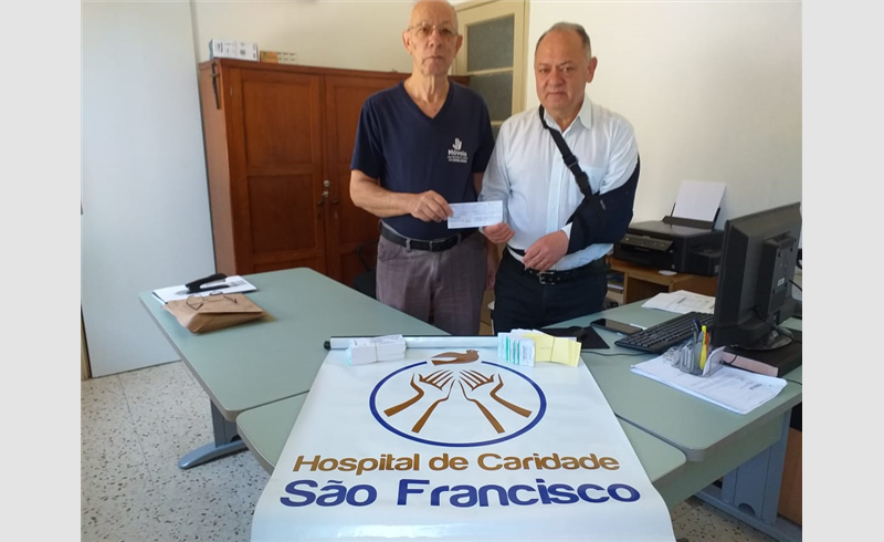 Arrecadação da rifa realizada na 4° ExpoRestinga é entregue ao Hospital de Caridade São Francisco