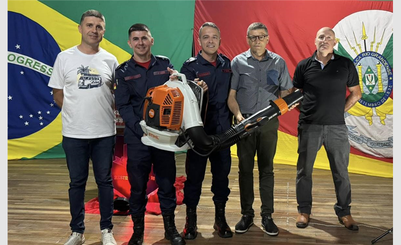 Consepro doa soprador costal ao Corpo de Bombeiros de Restinga Sêca