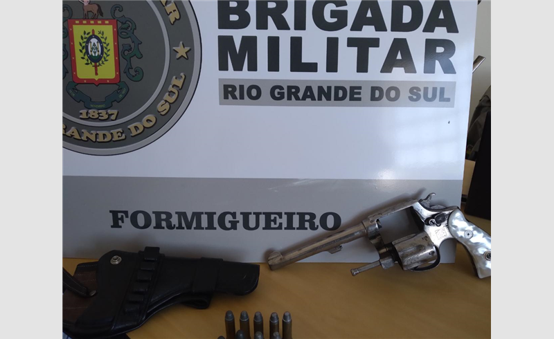 Brigada Militar de Formigueiro apreende arma de fogo