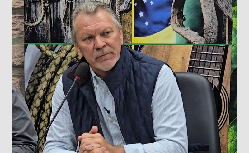 Afonso Hamm cobra solução real para dívidas rurais durante a 48 expointer.