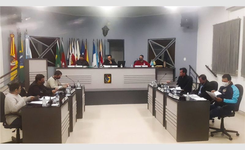 Vereadores aprovam projeto que prevê contrato entre o município e Ipê Saúde