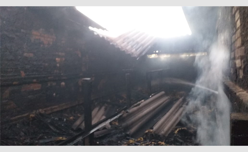Incêndio em estufa de fumo em São Miguel, interior se Restinga Sêca 