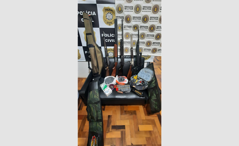 Polícia Civil cumpre mandado de busca e apreensão e apreende armas e munições em Restinga Sêca