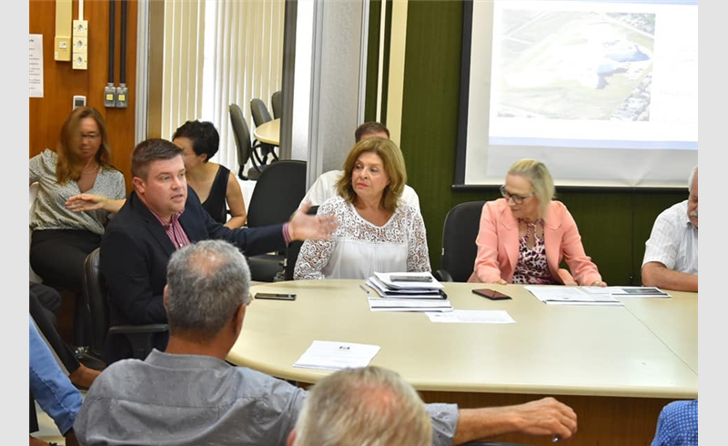 Prefeito participa de reunião sobre o Hospital Regional