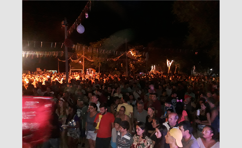 Segunda noite de carnaval nas Tunas obteve expressivo número de foliões