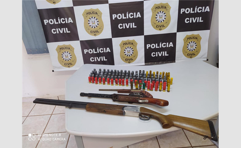 Polícia Civil apreende armas e munições em Dona Francisca.