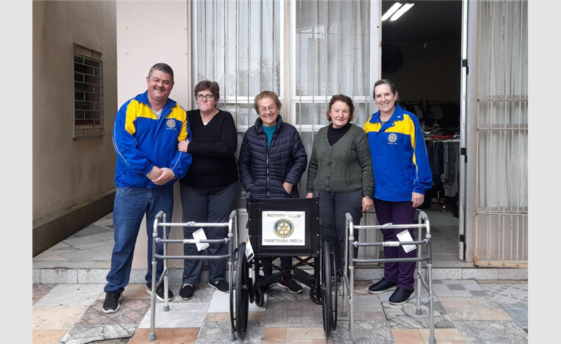 Rotary Club de Restinga Sêca realiza entrega de doações  à Ação Social da Paróquia de Restinga Sêca