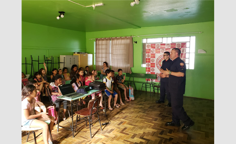 Bombeiros de Restinga Sêca palestraram sobre Prevenção ao Afogamento na escola Leonor Pires de Macedo