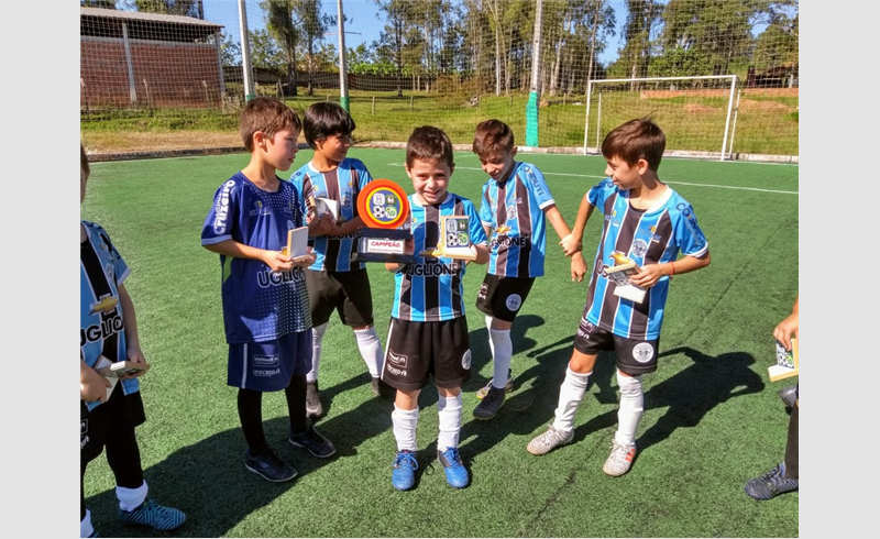 Restinguense é campeão de Quadrangular sub-9 de futebol 7 em Santa Maria