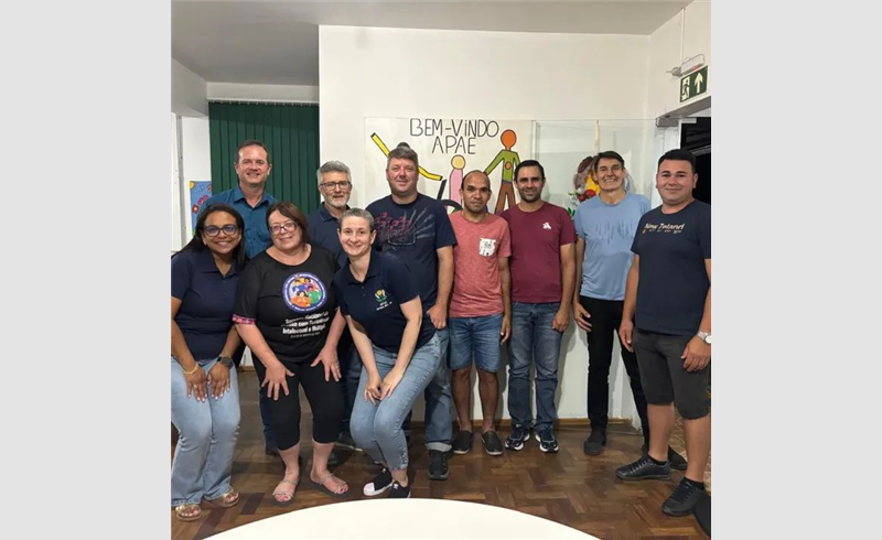 Primeiro Encontro de Pais da APAE promove acolhimento e emoção em noite especial  