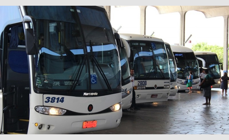 Linhas intermunicipais de ônibus terão 292 novos horários no verão para evitar disseminação do coronavírus