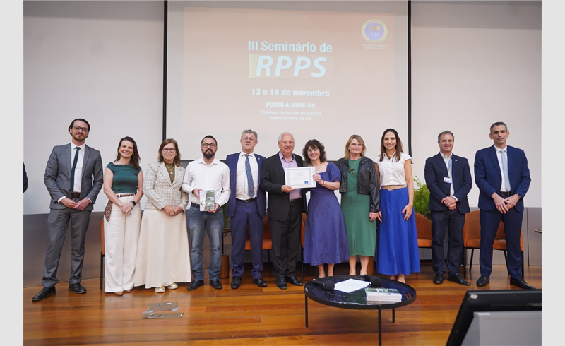 PREVIRESTINGA é reconhecido com Selo Prata durante seminário estadual sobre previdência 