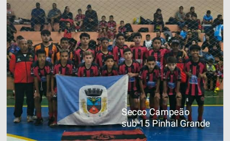 Escolinha do Secco conquista título e destaque em torneio regional de futsal