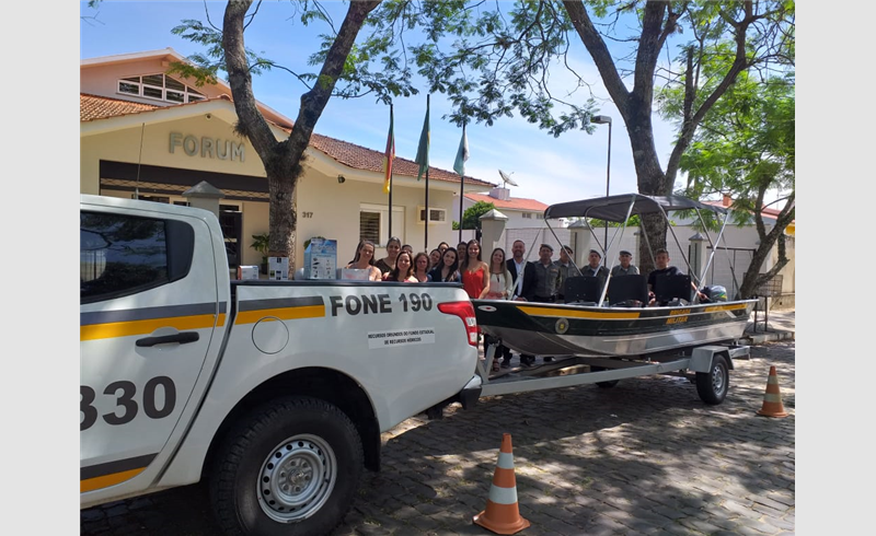 Segundo Batalhão Ambiental da Brigada Militar recebe embarcação e equipamentos doados pelo Fórum de Restinga Sêca